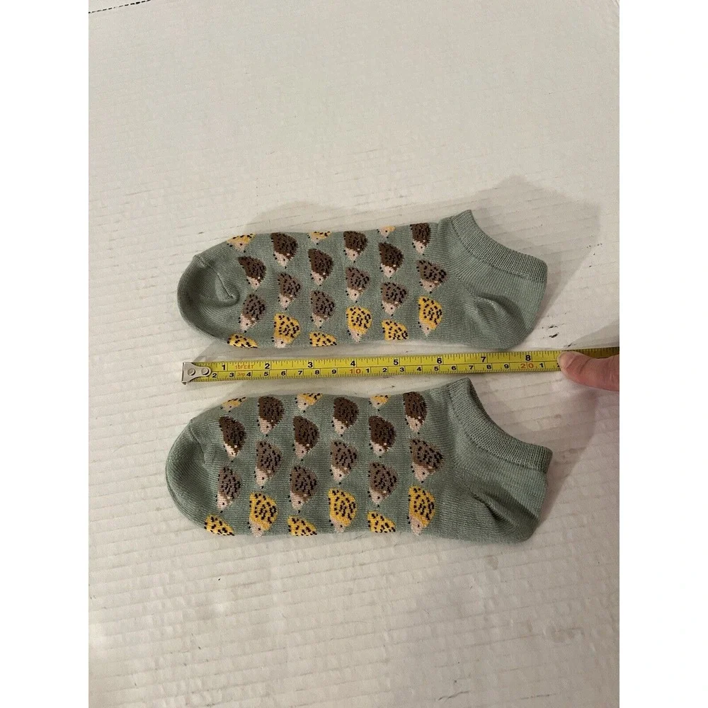 Hedge‎ Hog Socks Size Is Unknown See Pictures For Measurements